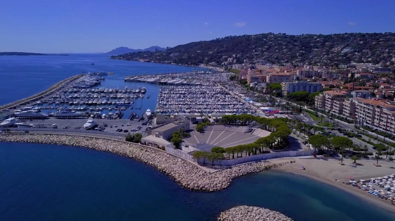 Apt Golfe Juan - 5min des plages - Parking privée - Piscine Rooftop Vallauris Exterior foto