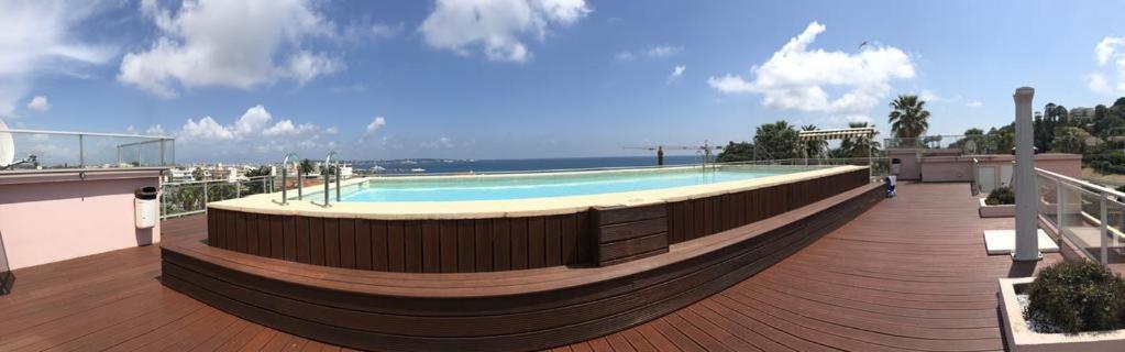Apt Golfe Juan - 5min des plages - Parking privée - Piscine Rooftop Vallauris Exterior foto