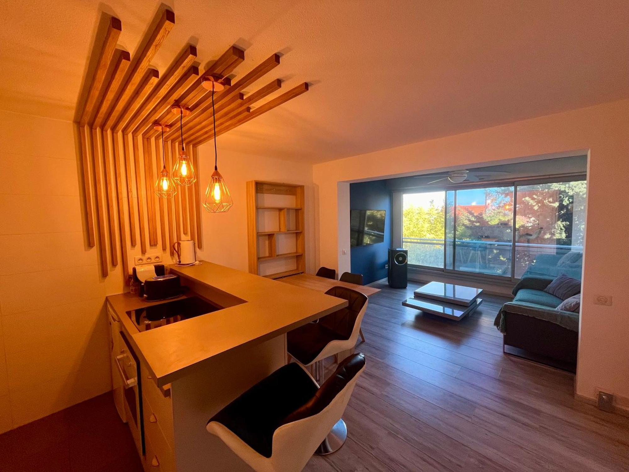 Apt Golfe Juan - 5min des plages - Parking privée - Piscine Rooftop Vallauris Exterior foto
